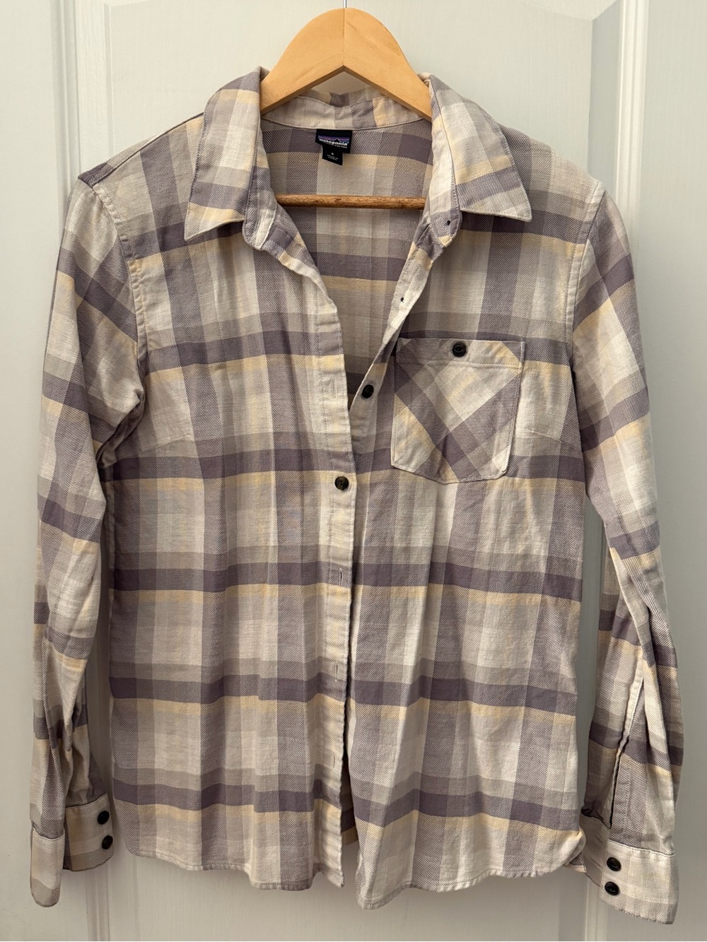 LIKE NEW Patagonia Women’s Lightweight Fjord Flannel Shirt